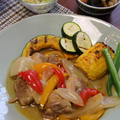 鶏肉とパプリカのスープ煮、焼き野菜を添えて。