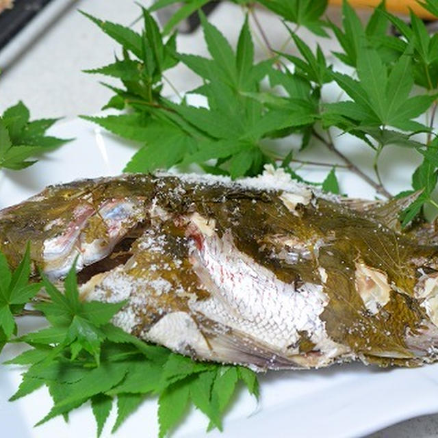 お祝い料理に！鯛の塩釜焼き