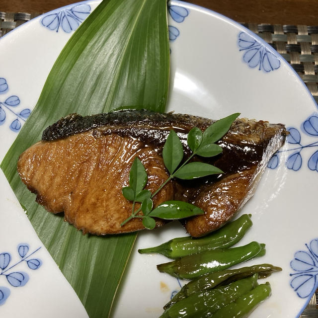 ブリとシシトウのぽん酢焼き