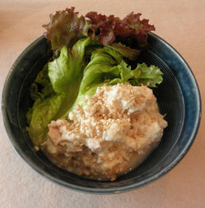 絹ごし豆腐とシーチキンのマヨわさ丼