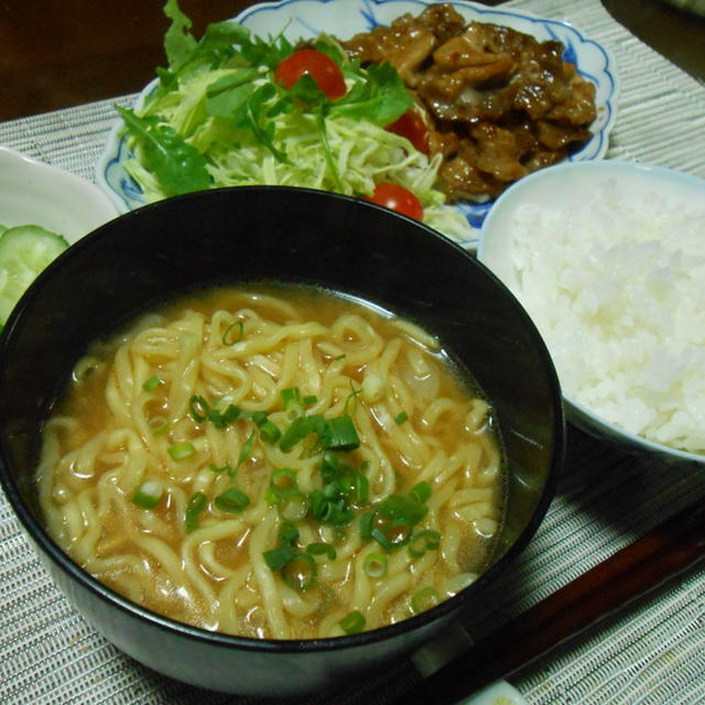 マルちゃん正麺で生姜焼き定食☆