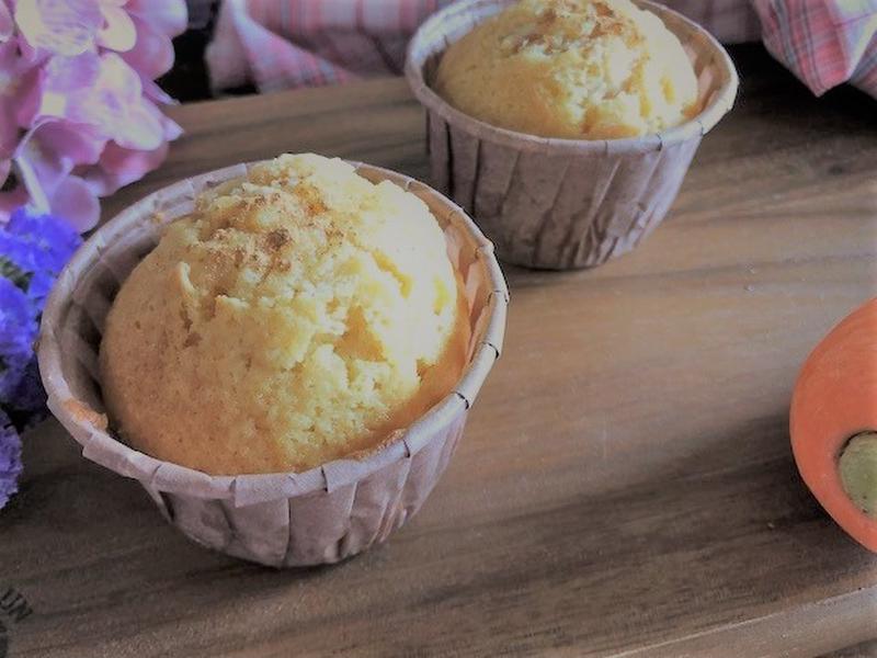 簡単☆HМで♫人参とホワイトチョコのカップケーキ