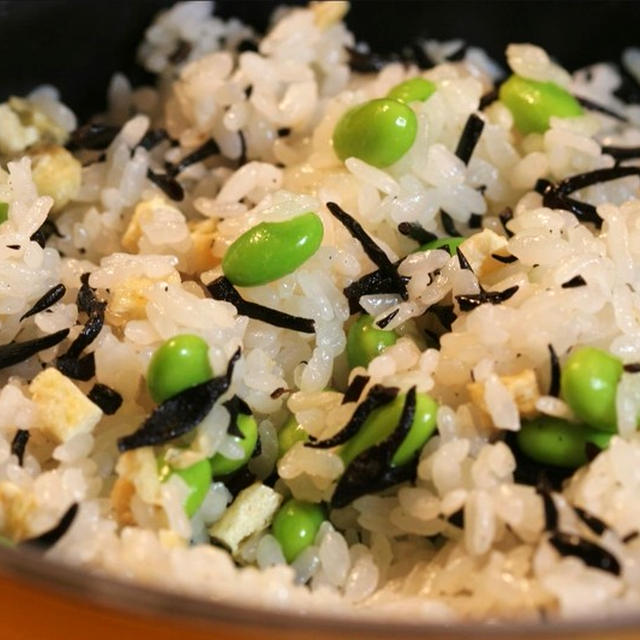 枝豆と薄揚げの塩炊き込みご飯