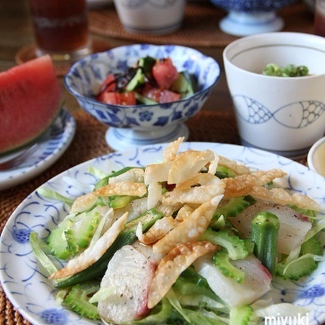 お刺身の中華サラダ と 豚肉の炒り豆腐。