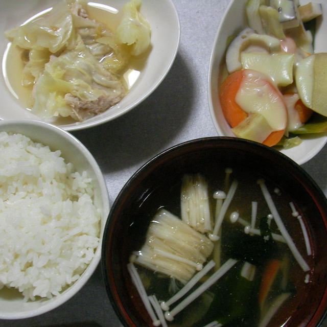 キャベツと豚肉の重ね蒸し