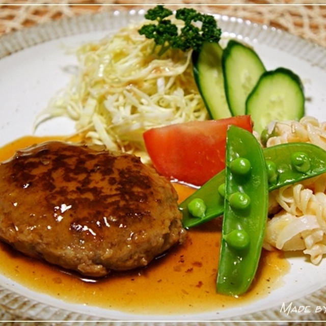 本日のお勧めは「和風照り焼きハンバーグ」