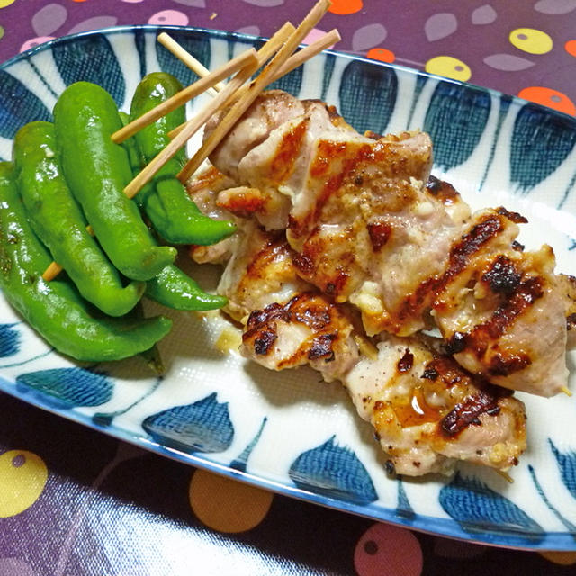 鶏もも肉の串焼き