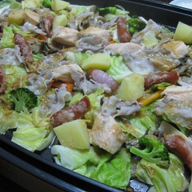 野菜たっぷり味噌バター蒸し鍋