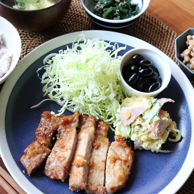 豚肉の味噌漬け焼き・献立。今年初ラーメン！