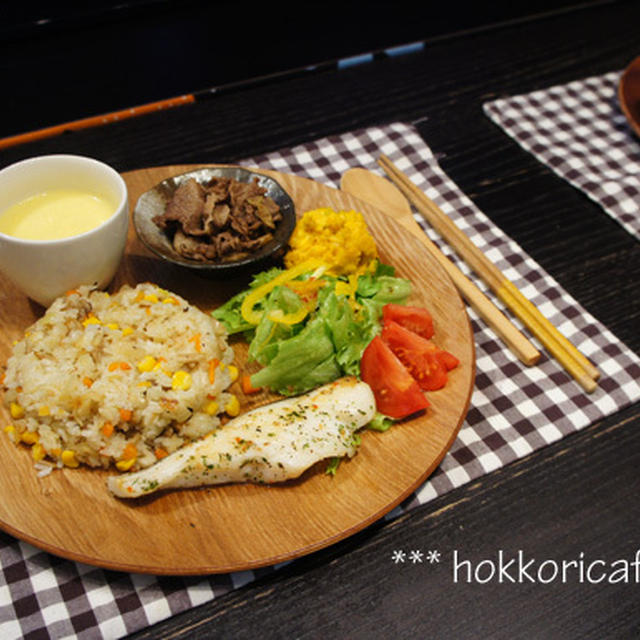 （夕飯）　たらのバジルソースとガーリックバターライス