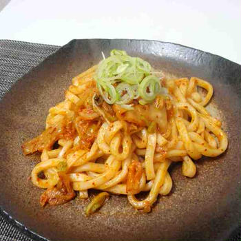 キムチ焼うどん（Stir-Fried Udon with Kimchi）