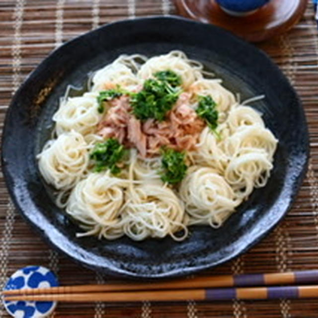 七夕に❣️涼やかツナパクチーそうめん❤️