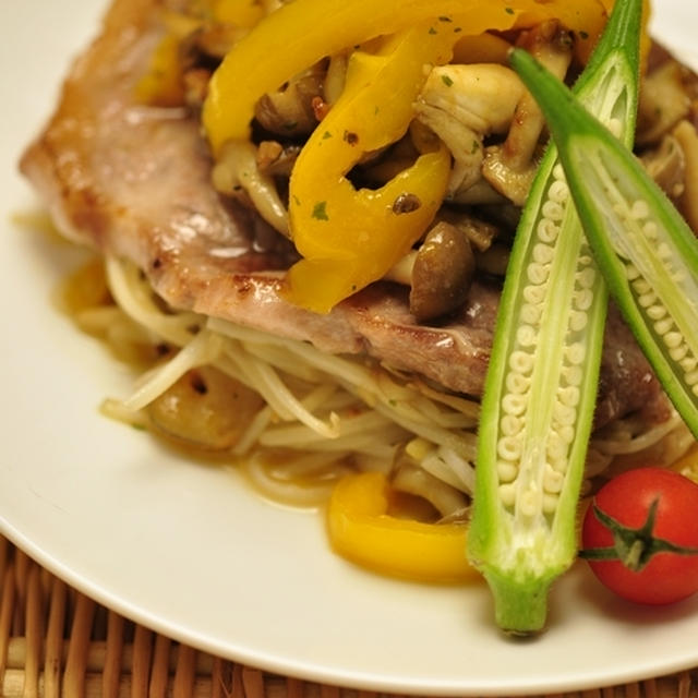【すごいボリューム】アヒージョの素を使って☆豚肉のラブ燃やしソテー
