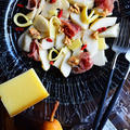 チーズと梨とナッツと生ハムのバル風サラダ  by 青山　金魚さん