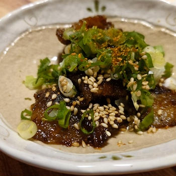 鶏の皮で甘辛炒め　・・今日は餅つき