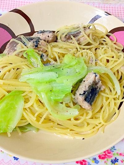 キャベツとサバ缶のパスタ