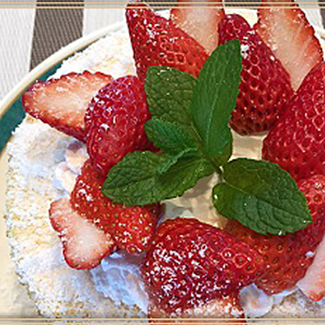 苺たっぷりふわふわシフォンケーキ By Pentaさん レシピブログ 料理ブログのレシピ満載