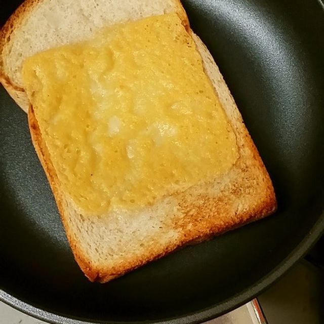 フライパンで簡単チーズトースト
