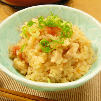 梅干しと鶏肉の炊き込みご飯