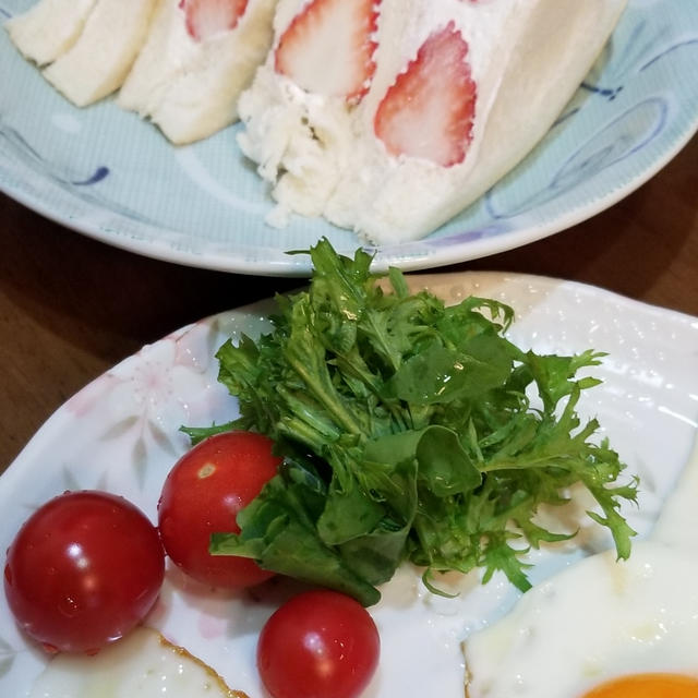 今日の朝食