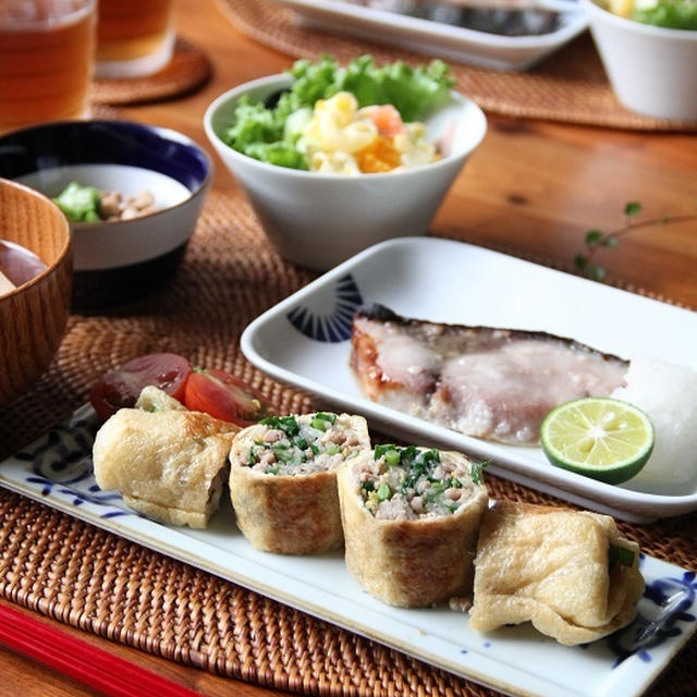 ひき肉と野菜の揚げ巻き焼き。ぶりの塩麴焼き。