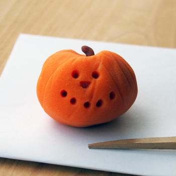 可愛くハロウィン練り切り♪ほんのりシナモン香る おばけかぼちゃ【上生菓子の形成レシピ】