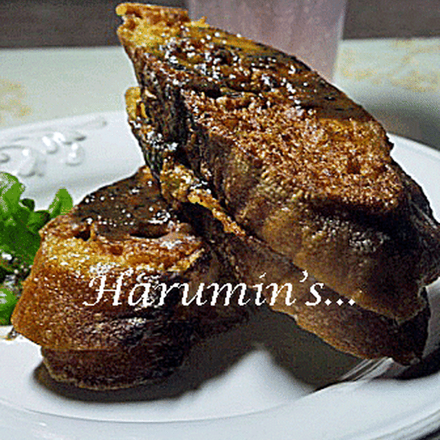 とろ〜りチーズのホットサンド。。。
