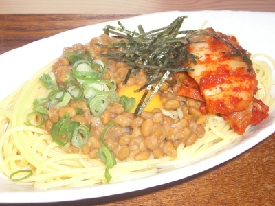 今日のひと皿は和風に 納豆パスタ のやみつきレシピ15選 Macaroni