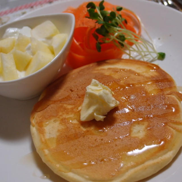 ふわふわパンケーキ☆と人参サラダ