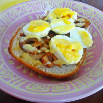 ゆで卵と蓮根の柚子胡椒キンピラたまパン