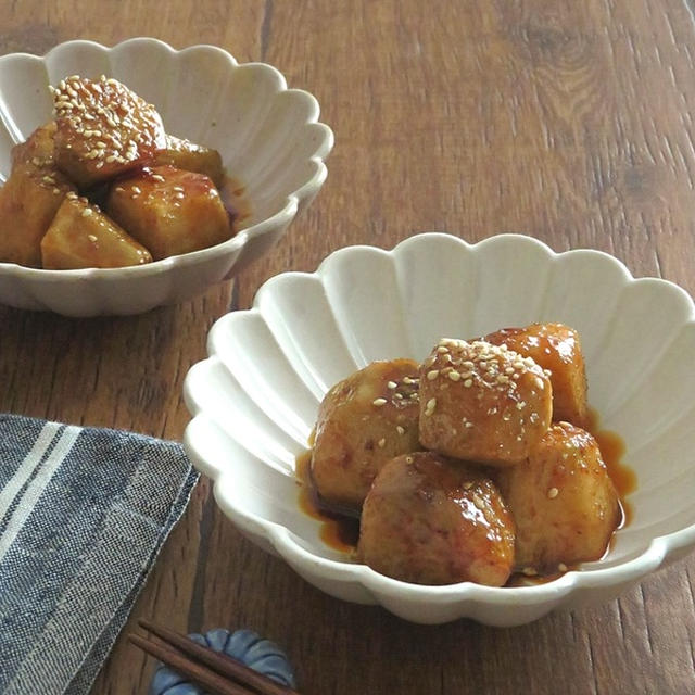 コチュジャン味でごはんがすすむ♪さといものうま辛揚げ煮