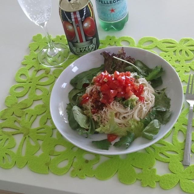 夏の風物詩！！そうめんラー油風味♪