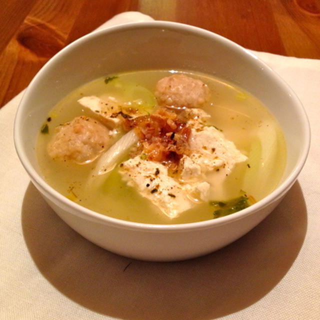 肉団子と豆腐のセロリ香味スープ