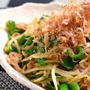 ご飯がすすむー！鰹節が踊るー！凛りんさんのハチミツみそで豚バラもやし炒め