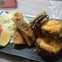 茄子とランチョンミートのサンドフライ、大根のキムチ、お味噌汁（Deep Fried Eggplant with Luncheon Meat, Japanese Radish Kimchi, and Miso Soup）