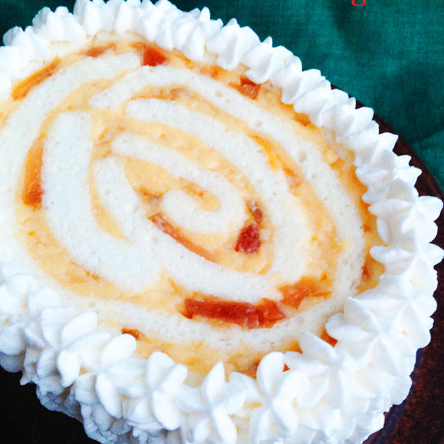白いスポンジのりんごカスタードクリスマスケーキ By Legeloさん レシピブログ 料理ブログのレシピ満載