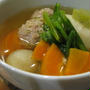 鶏肉団子と野菜のスープ