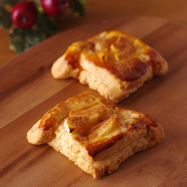 ホットケーキミックスで超簡単☆りんごのデニッシュパン