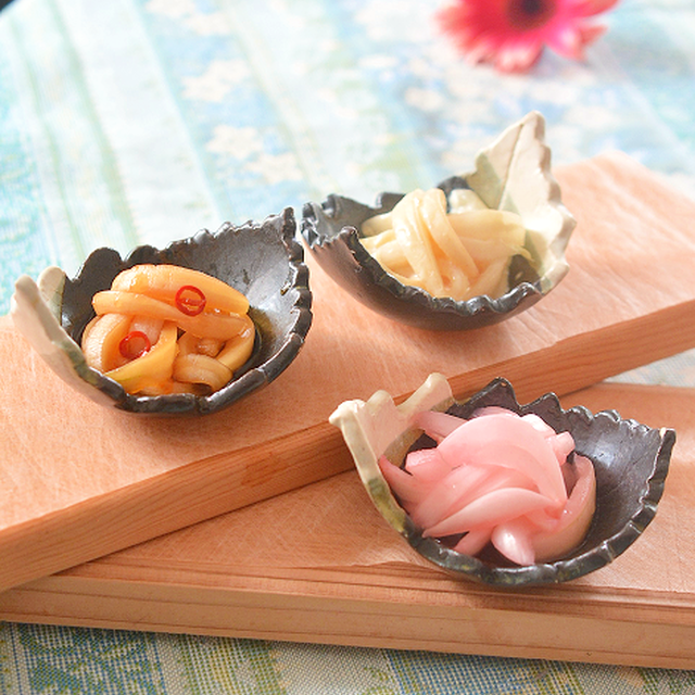 淡路島新たまねぎの浅漬け、三つの味で楽しんだの♪