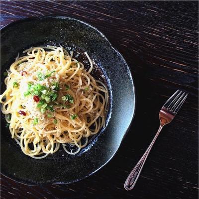 白ワインがすすむ！シラスのペペロンチーノ