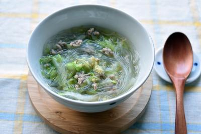 ぽかぽか温活♪白菜、春雨、ひき肉の生姜スープ