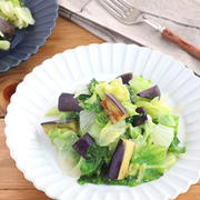 野菜不足解消に◎レタスとなすのガーリックソテー
