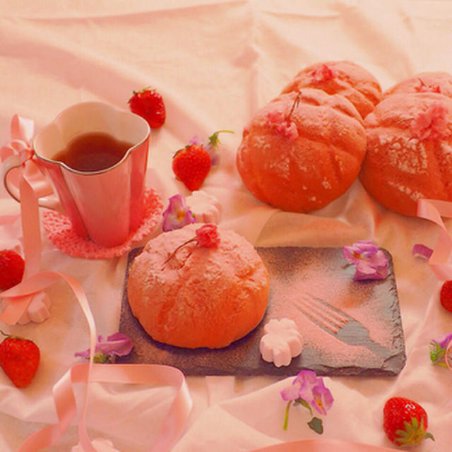 桜メロンパンの朝ごはん