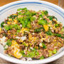 菜の花と挽肉のあんかけ丼