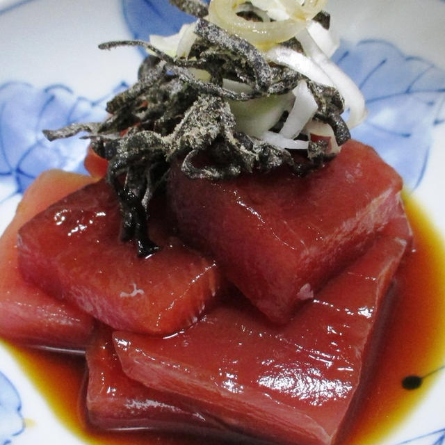 漬けまぐろの塩昆布添え＜塩昆布でコクをプラス＞