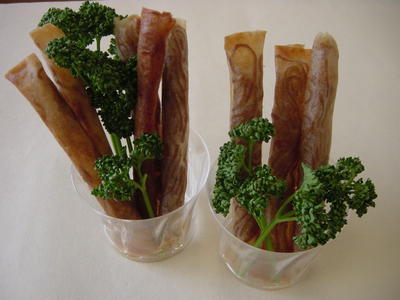 おかわり１本！カリカリ焼きそば春巻きスティック
