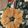 人気のあのお菓子で作るクリスマスリース♪