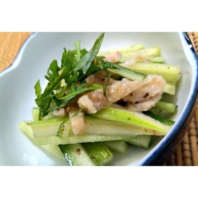 もう一品欲しくて作りました！鶏皮胡瓜のシャキッとセロリ★