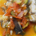 白身魚のスペイン風トマト煮込み