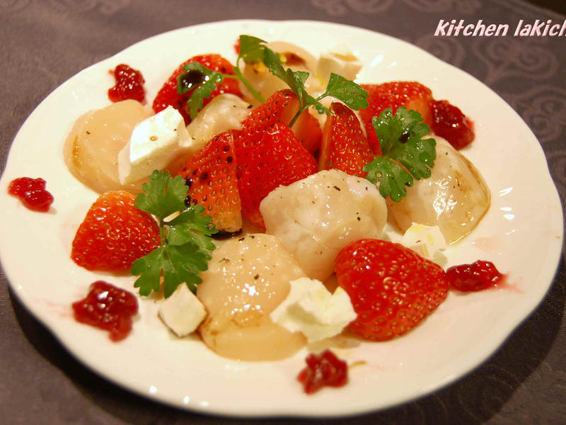 簡単美味しい 苺とホタテのサラダ バルサミコ風味 By Lakichiさん レシピブログ 料理ブログのレシピ満載